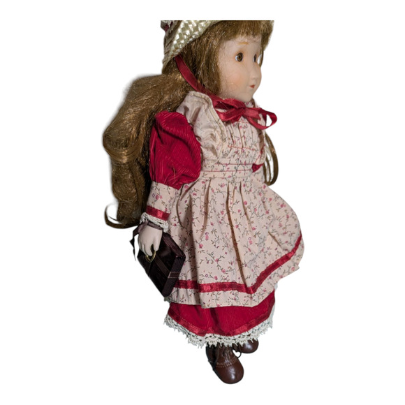 Vintage Holly Hobbie - Porcelain -First Day of School - Collectable - Picture 6 of 6